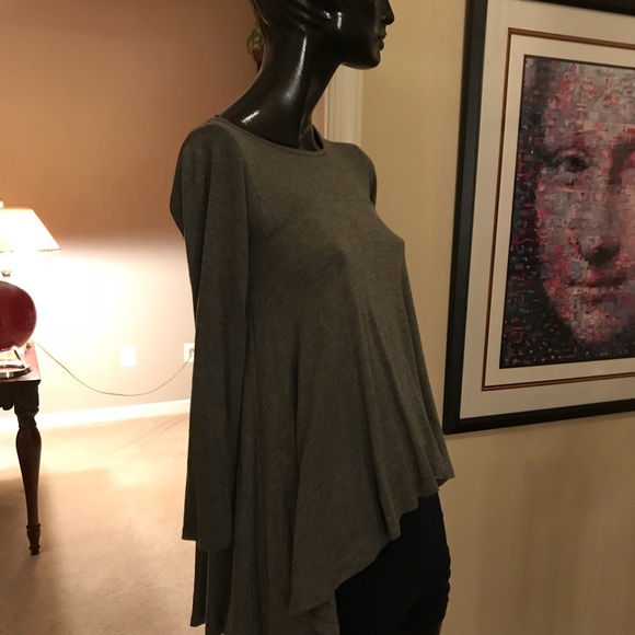 ZARA comfortable grey top. - Picture 2 of 5